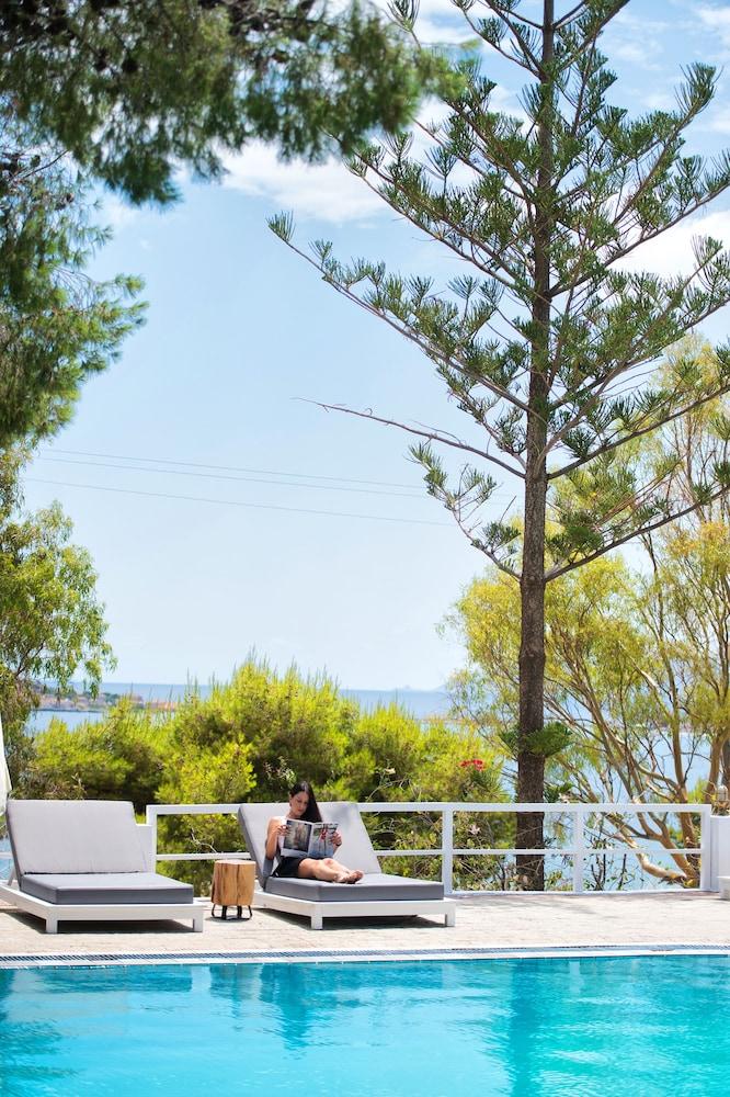 Akra Morea Hotel & Residences モネンバシア エクステリア 写真